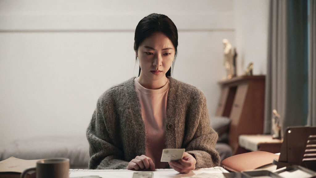 송혜교 주연 <검은 수녀들> 2월 7일 휴스턴 개봉 5 6. 영화 검은수녀들 4
