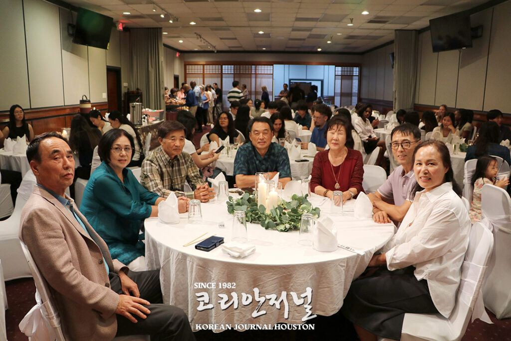 1 1 2나눔과 격려로 차세대 키운다 YK재단 올해도 10만 달러 장학금 쾌척