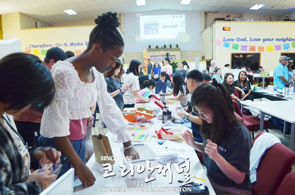 샌안토니오 Korean Fiesta, 성황리에 개최… 1,500명 넘는 관객 운집 4 샌안 기사 5사진 다 넣어주세요.docx