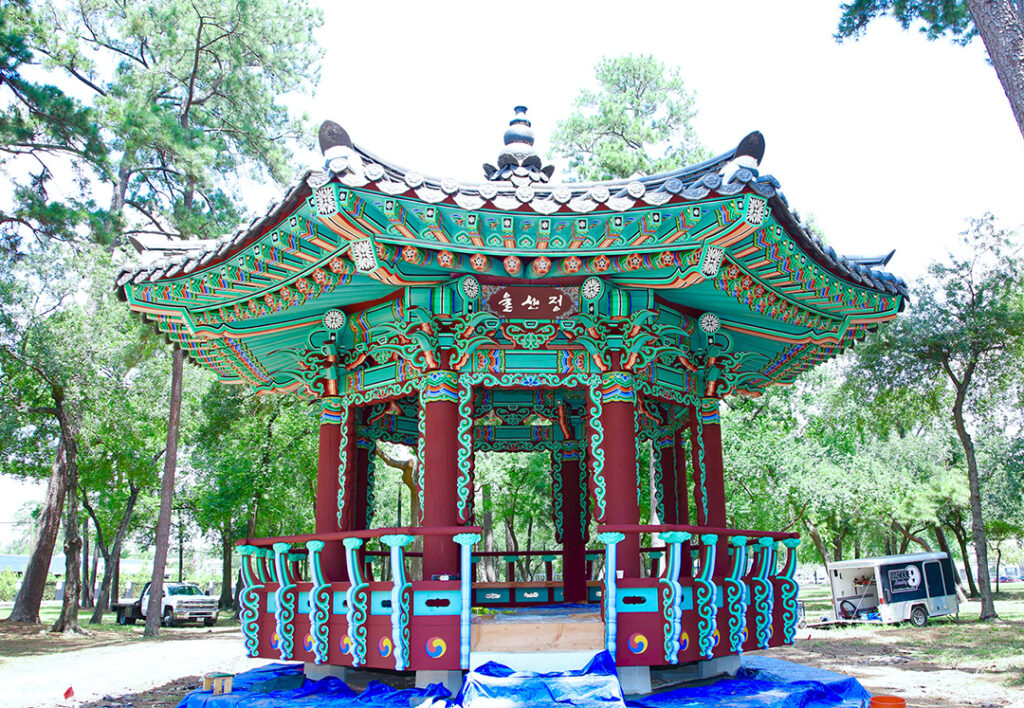 광복절 80주년 및 울산정 완공 기념식, 휴스턴 동포사회 ‘기대 만발’ 1 2 1 1광복절 80주년 및 울산정 완공 기념식 휴스턴 동포사회 ‘기대 만발
