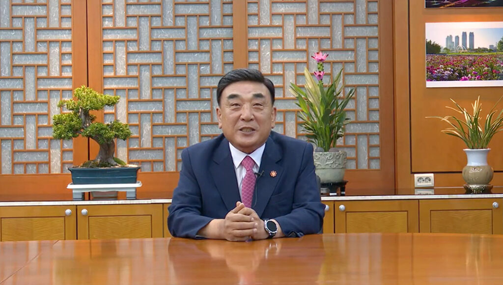 광복절 80주년 및 울산정 완공 기념식, 휴스턴 동포사회 ‘기대 만발’ 2 2 1 2광복절 80주년 및 울산정 완공 기념식 휴스턴 동포사회 ‘기대 만발