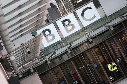 트럼프, '의회폭동다큐' BBC에 15조원 명예훼손 손배소 1 bbc0