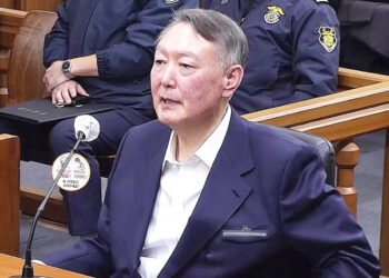 尹내란재판 1월16일 첫선고…특검, 체포방해 등 징역 10년 구형