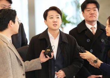 “이준석, 김건희특검서 9시간 반 조사…”왜 피의자인지 몰라”