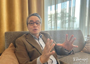 “다시 뛴다, 텍사스 1호 영업사원”(음성서비스)