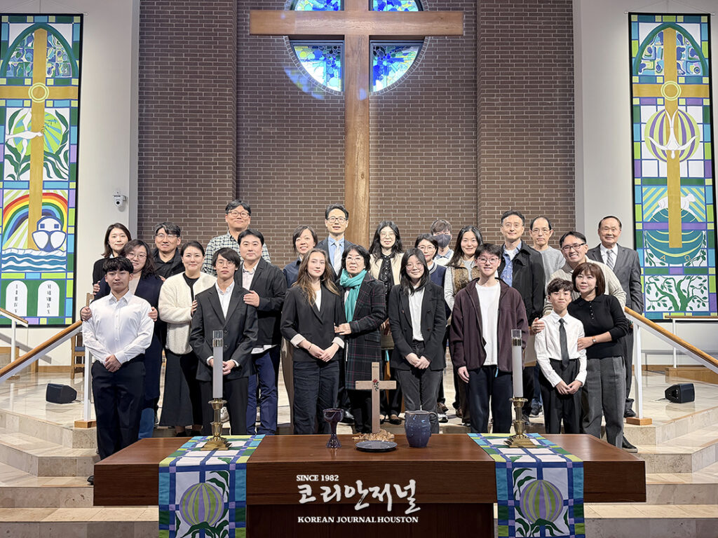 빛사랑교회, 제4회 ‘예체능 장학금’ 1만불 수여 1 2 1 빛사랑교회 제4회 ‘예체능 장학금 1만불 수여