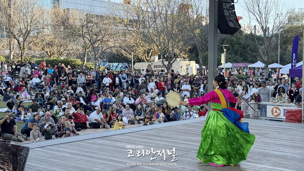 2 2 허현숙·김형선·안리자·이경도 그리고 이상진 ‘설날의 기적1