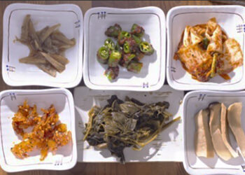 반찬 리필 돈 받는다면?…투표 결과는