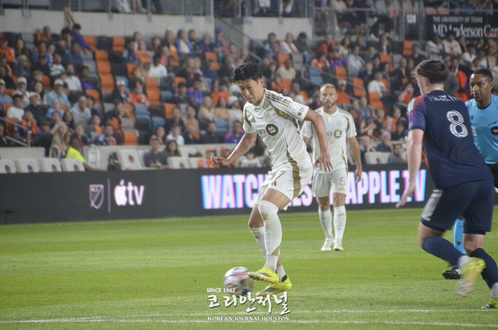 손흥민 경기 사진 2