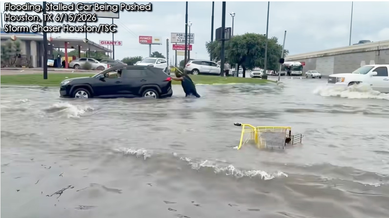 폭우·홍수 위협 지속, 주 정부 비상 대응 체제 가동(음성서비스) 1 I 45 freeway under flood 061626