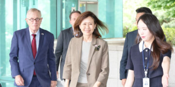 스틸 美대사, 위성락 만나 “한미 동맹 지속적인 발전에 최선”