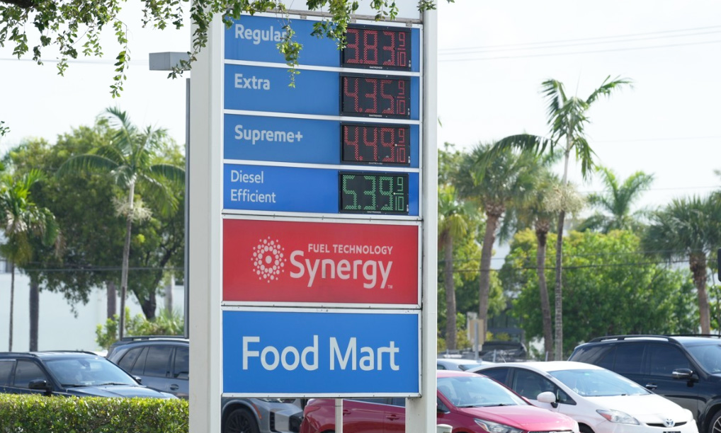 usa gas 0806