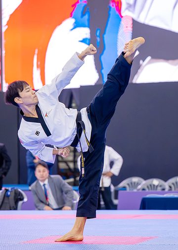 우드랜드 성민기 관장, 세계품새선수권 U50 금메달 1 우드랜드 성민기 관장, 세계품새선수권 U50 금메달
