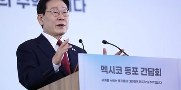 李대통령 “국보법폐지 주장하다 독소조항 못없애”…유시민 겨냥한듯