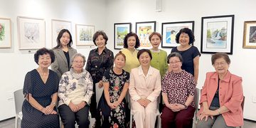 이경은 총영사, 수채화 동호인 전시회 깜짝 방문