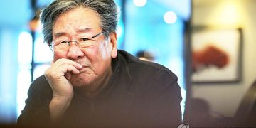 아버지 품 그리웠던 소년, ‘국민 아버지’로 한 시대 품었다