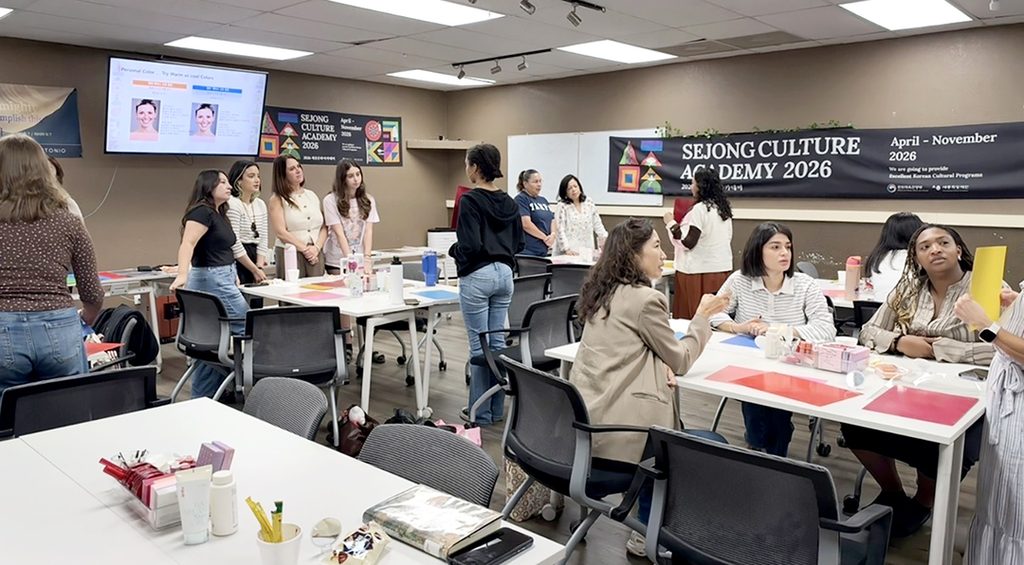 “나만의 매력을 찾는 특별한 시간”…샌안토니오 누리 한국학교에서 열린 K-뷰티 & 퍼스널 컬러 성황리 개최 1 SA 1 2 100926