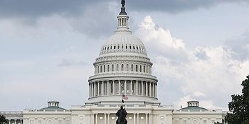 美 재정적자 2조달러, 2021년 이후 최대…재무부 발표 3 美 재정적자 2조달러, 2021년 이후 최대…재무부 발표