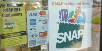 스냅(SNAP) 10월부터…4인 가족 최대 1,023달러(음성서비스) 2 스냅(SNAP) 10월부터…4인 가족 최대 1,023달러(음성서비스)